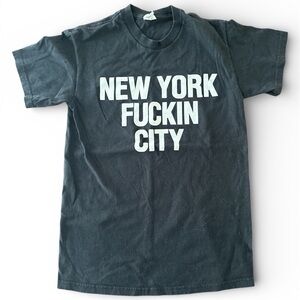 Vintage 90s Delta Pro Weight Graphic T-Shirt